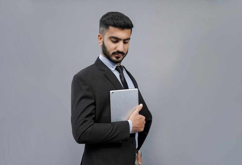 Hr IMAGE